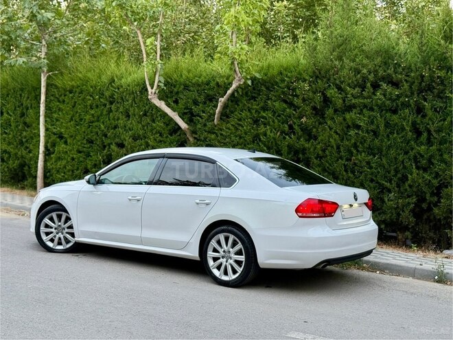 Volkswagen Passat (North America) 2012, 177,584 km - 2.5 л - Bakı