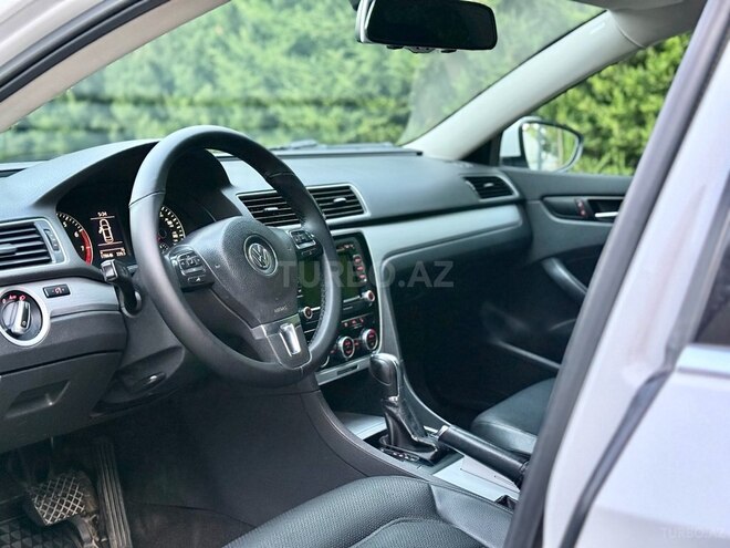 Volkswagen Passat (North America) 2012, 177,584 km - 2.5 л - Bakı