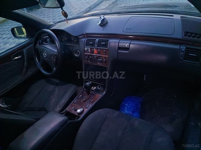 Mercedes E 220 d 2000, 494,600 km - 2.2 l - Bakı
