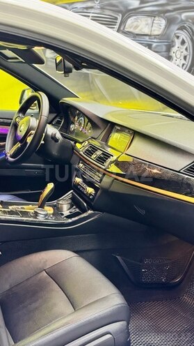 BMW 520-15