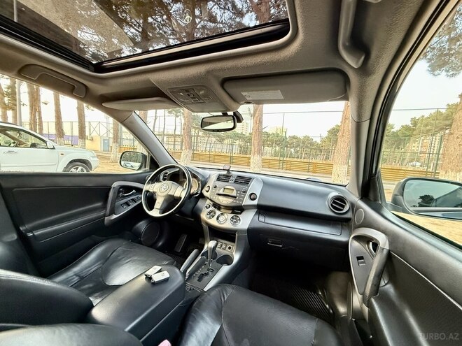 Toyota RAV4 2009, 300,100 km - 2.4 л - Bakı