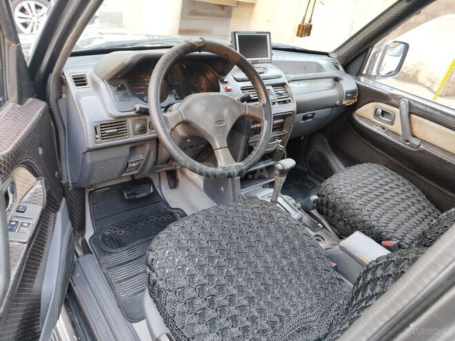 Mitsubishi Pajero 1992, 256,348 km - 2.5 l - Bakı