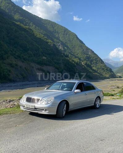 Mercedes E 240 2005, 294,020 km - 2.6 l - Qax