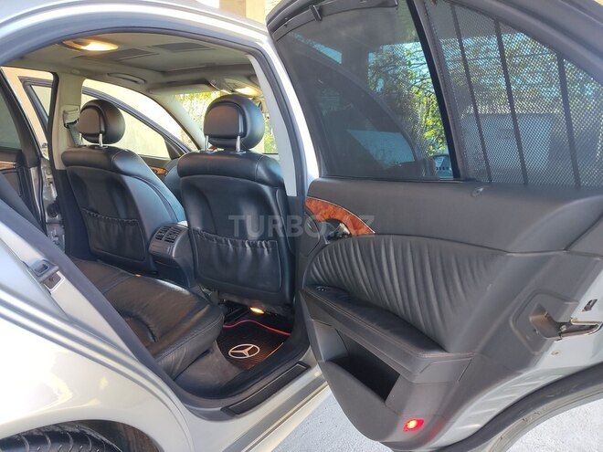 Mercedes E 240 2005, 294,020 km - 2.6 l - Qax