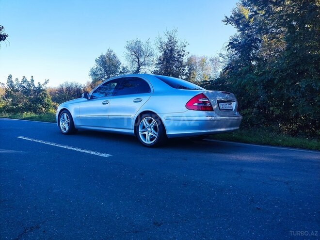 Mercedes E 240 2005, 294,020 km - 2.6 l - Qax