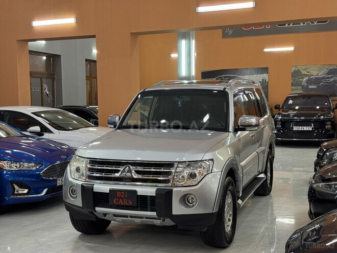 Mitsubishi Pajero 2008, 241,388 km - 3.0 л - Xırdalan