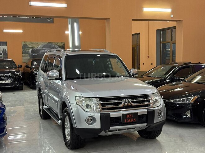 Mitsubishi Pajero 2008, 241,388 km - 3.0 л - Xırdalan
