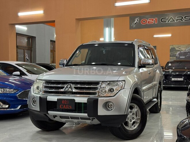 Mitsubishi Pajero 2008, 241,388 km - 3.0 л - Xırdalan