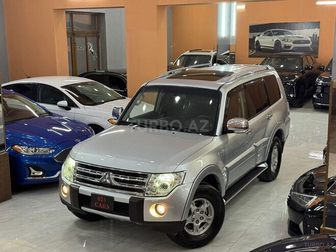 Mitsubishi Pajero 2008, 241,388 km - 3.0 л - Xırdalan