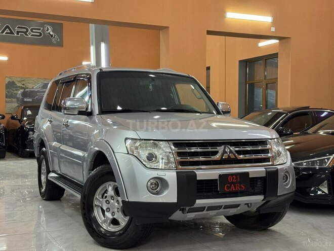 Mitsubishi Pajero 2008, 241,388 km - 3.0 л - Xırdalan
