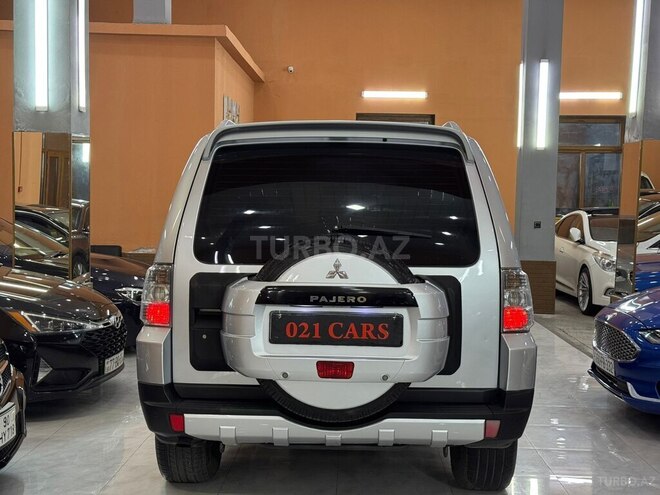 Mitsubishi Pajero 2008, 241,388 km - 3.0 л - Xırdalan