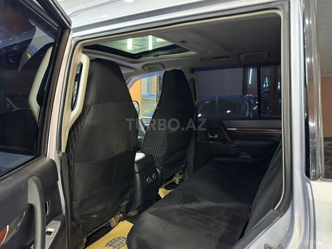 Mitsubishi Pajero 2008, 241,388 km - 3.0 л - Xırdalan