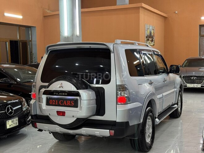Mitsubishi Pajero 2008, 241,388 km - 3.0 л - Xırdalan