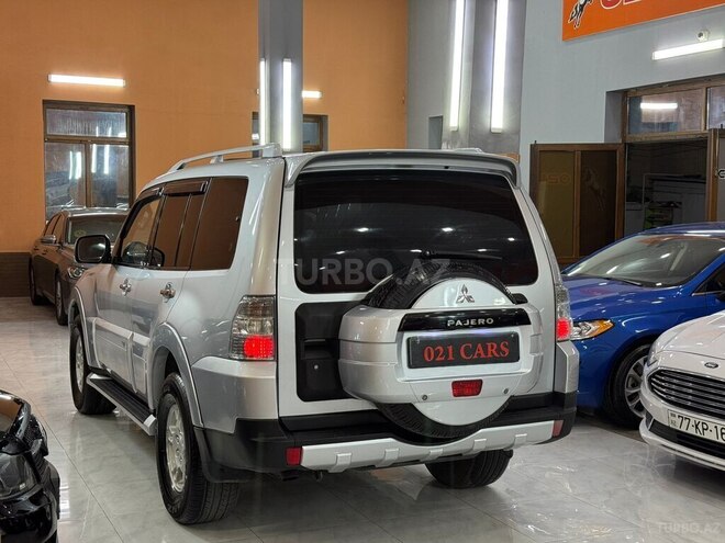 Mitsubishi Pajero 2008, 241,388 km - 3.0 л - Xırdalan