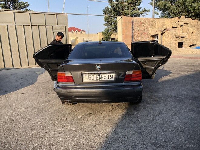 BMW 320 1994, 330,617 km - 2.0 l - Sumqayıt