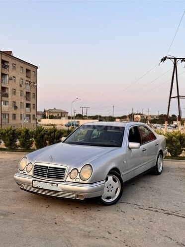 Mercedes E 240 1998, 350,000 km - 2.4 l - Bakı
