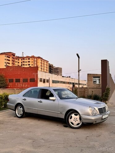 Mercedes E 240 1998, 350,000 km - 2.4 l - Bakı