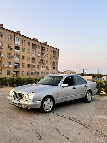 Mercedes E 240 1998, 350,000 km - 2.4 l - Bakı
