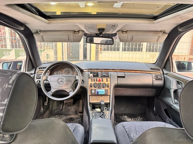 Mercedes E 240 1998, 350,000 km - 2.4 l - Bakı