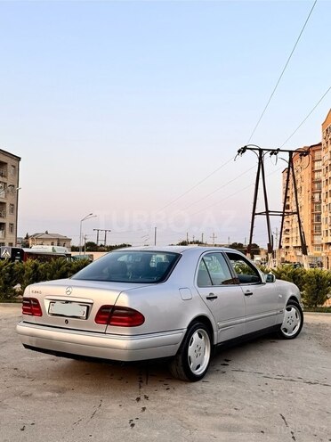 Mercedes E 240 1998, 350,000 km - 2.4 l - Bakı