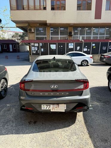 Hyundai Sonata-2