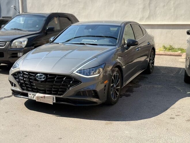 Hyundai Sonata-4