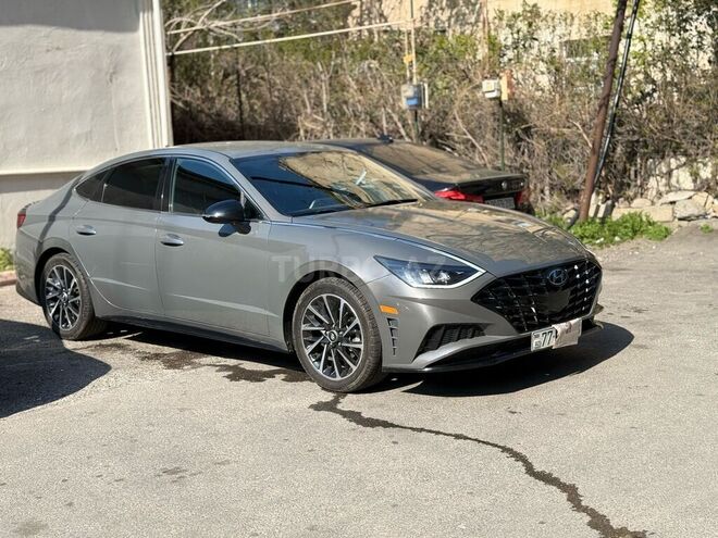 Hyundai Sonata-5