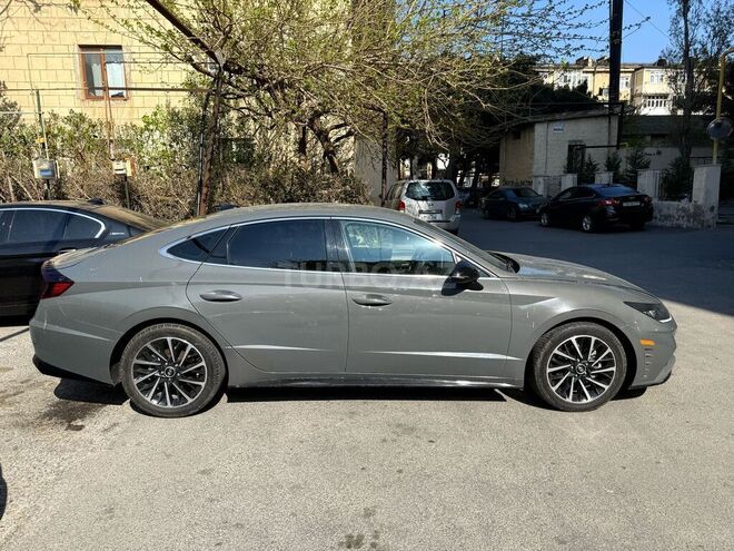 Hyundai Sonata-6
