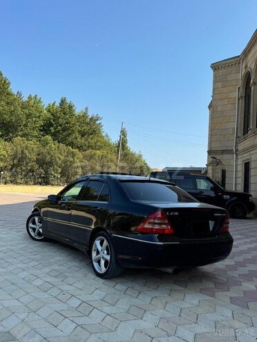 Mercedes C 180 2004, 373,000 km - 1.8 l - Bakı