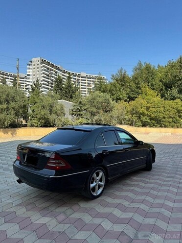 Mercedes C 180 2004, 373,000 km - 1.8 l - Bakı