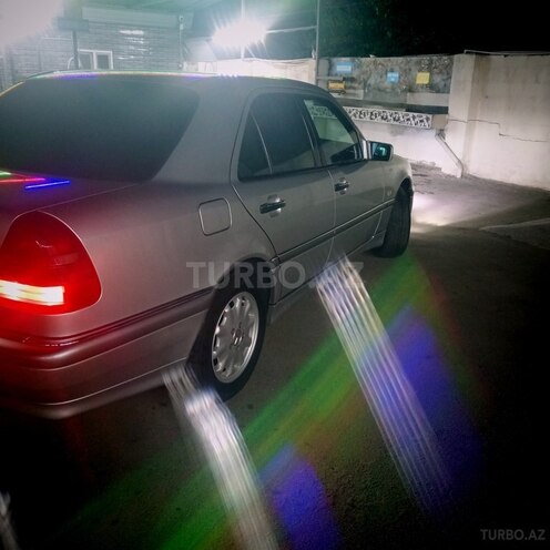 Mercedes E 200 1998, 243,374 km - 2.0 l - Goranboy
