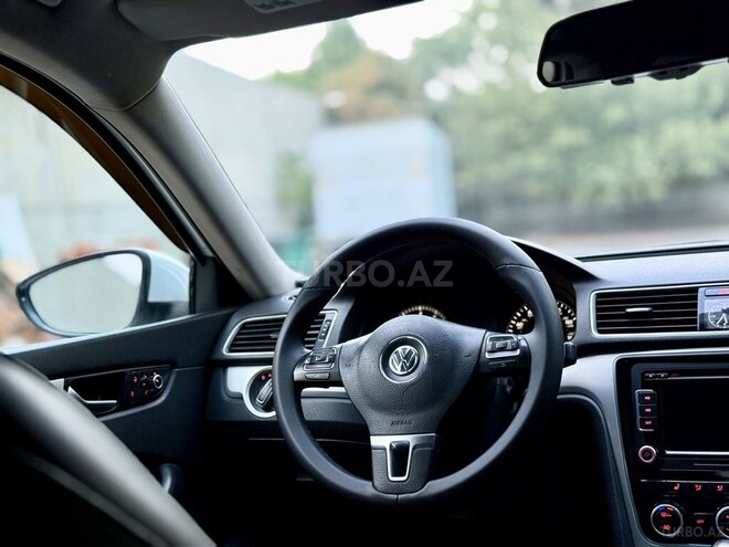 Volkswagen Passat 2012, 177,841 km - 2.5 l - Bakı