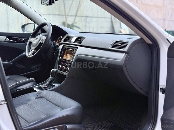 Volkswagen Passat 2012, 177,841 km - 2.5 l - Bakı