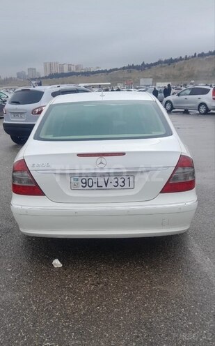 Mercedes E 200 2009, 225,000 km - 1.8 l - Salyan