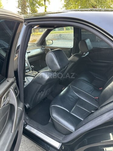 Mercedes E 270 2000, 260,023 km - 2.7 л - İsmayıllı