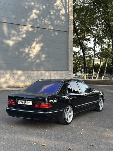 Mercedes E 270 2000, 260,023 km - 2.7 л - İsmayıllı