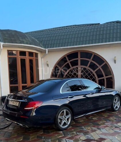 Mercedes E 300 4MATIC 2019, 67,000 km - 2.0 л - Bakı