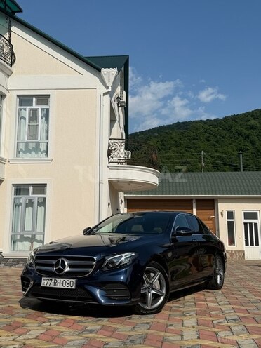 Mercedes E 300 4MATIC 2019, 67,000 km - 2.0 л - Bakı