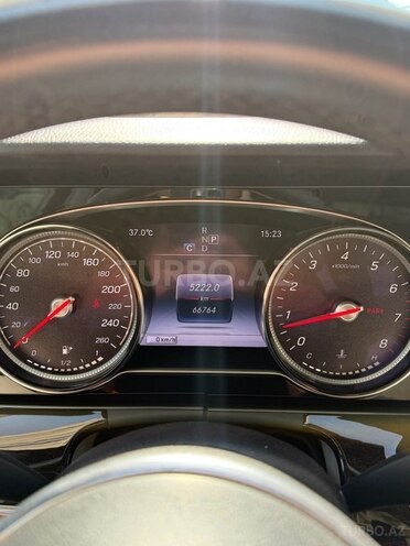 Mercedes E 300 4MATIC 2019, 67,000 km - 2.0 л - Bakı