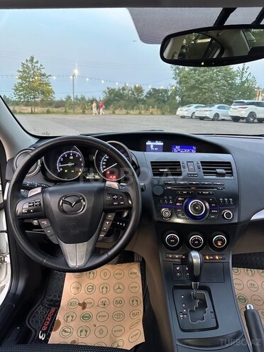Mazda 3 2011, 181,000 km - 2.0 l - Qusar