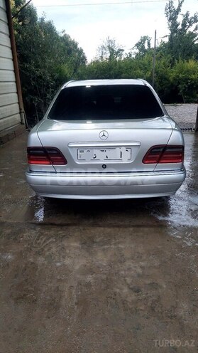 Mercedes E 220 1999, 503,000 km - 2.2 л - Biləsuvar