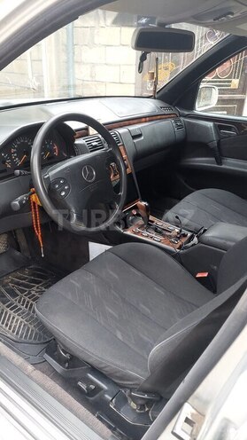 Mercedes E 220 1999, 503,000 km - 2.2 л - Biləsuvar