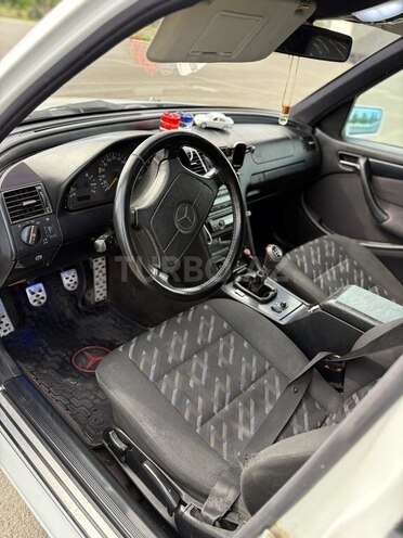 Mercedes C 200 1998, 180,000 km - 2.0 l - Bakı