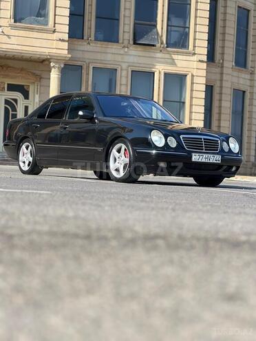 Mercedes E 200 1999, 296,600 km - 2.0 l - Bakı