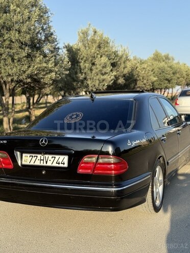 Mercedes E 200 1999, 296,600 km - 2.0 l - Bakı