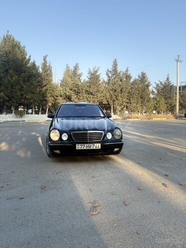Mercedes E 200 1999, 296,600 km - 2.0 l - Bakı