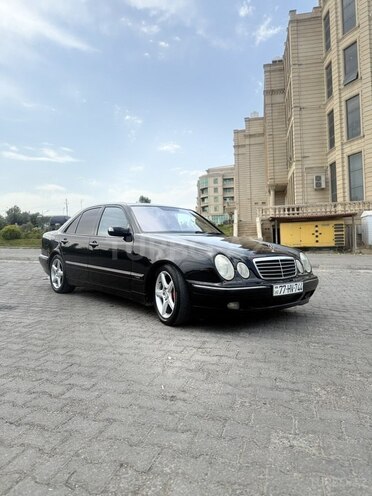 Mercedes E 200 1999, 296,600 km - 2.0 l - Bakı
