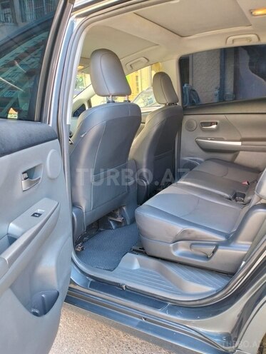Toyota Prius V 2011, 411,992 km - 1.8 л - Bakı
