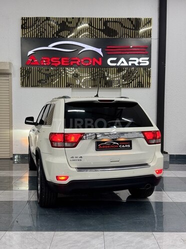 Jeep Grand Cherokee 2013, 236,000 km - 3.6 l - Sumqayıt