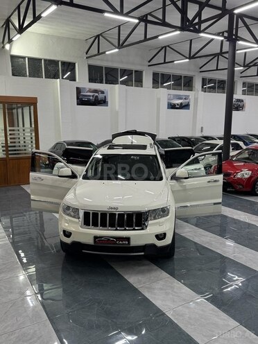Jeep Grand Cherokee 2013, 236,000 km - 3.6 l - Sumqayıt